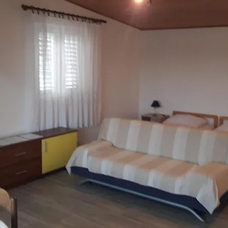 Lucic, Marusici Apartment Omis
